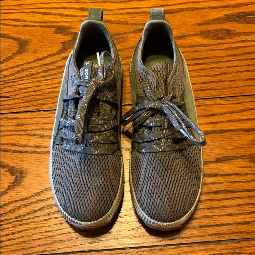 NWOT Waterproof Sorel Shoes